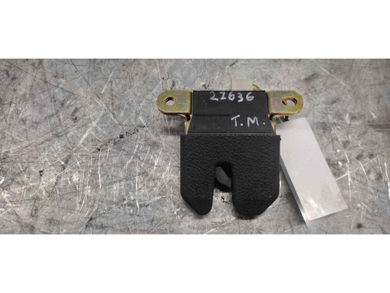 Recambio de cerradura maletero / porton para volkswagen passat berlina (3b2) comfortline referencia OEM IAM 827505  