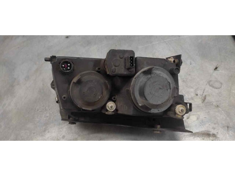 Recambio de faro izquierdo para volkswagen passat berlina (3b2) comfortline referencia OEM IAM   4 PINS