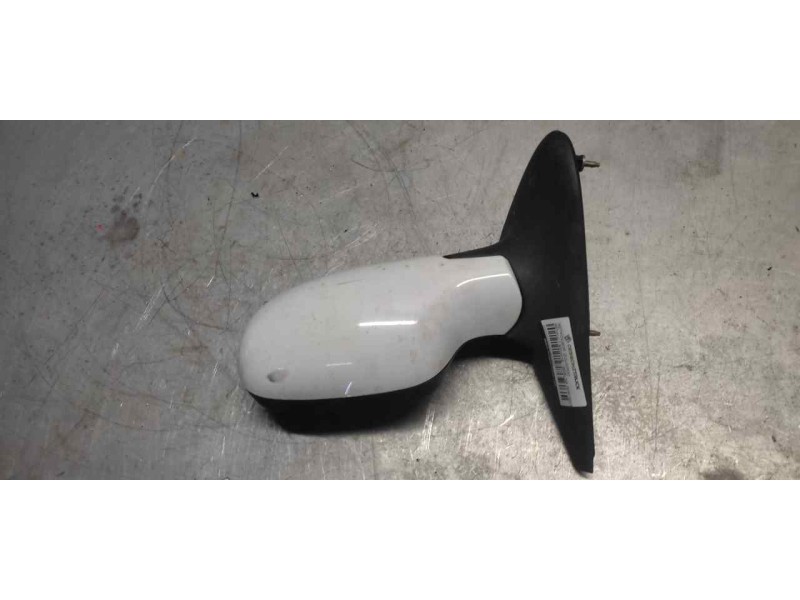 Recambio de retrovisor izquierdo para renault megane i berlina hatchback (ba0) 1.4 referencia OEM IAM   5 PINS