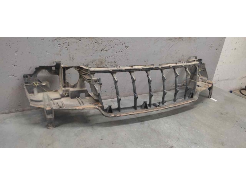 Recambio de panel frontal para jeep gr.cherokee (wj/wg) 3.1 td laredo referencia OEM IAM   
