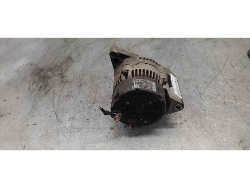 Recambio de alternador para nissan micra (k11) gx (1996) referencia OEM IAM 231005F600 BOSCH 12V-65A