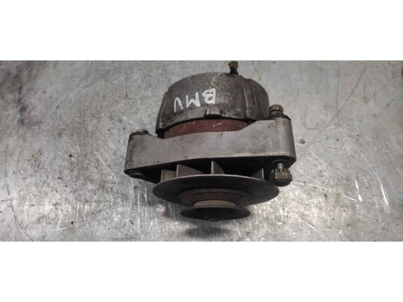 Recambio de alternador para bmw serie 7 (e23) 735i referencia OEM IAM 0120469560 14V 80A BOSCH