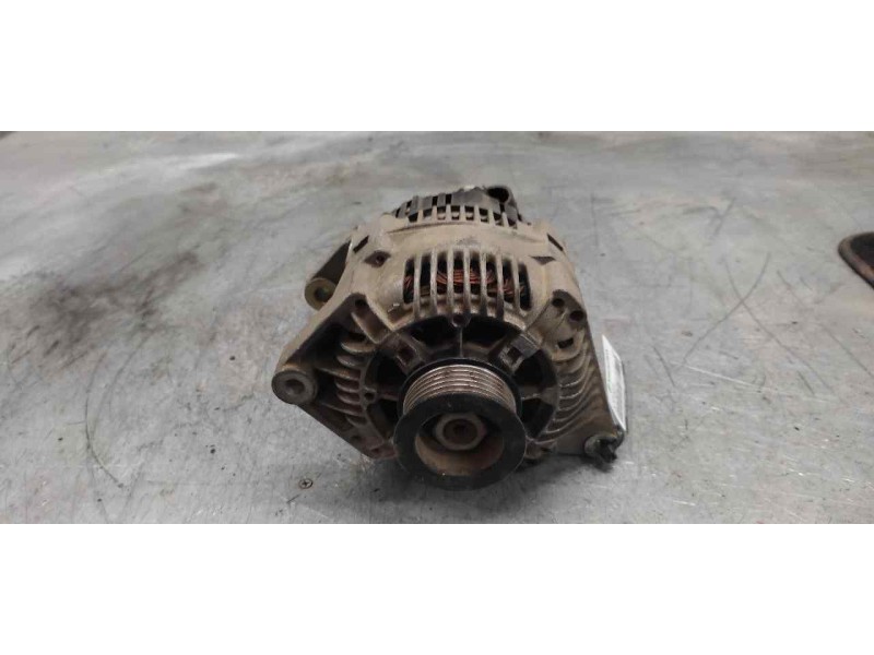 Recambio de alternador para volvo serie 440 1.9 td gle referencia OEM IAM 700424582 14V VALEO