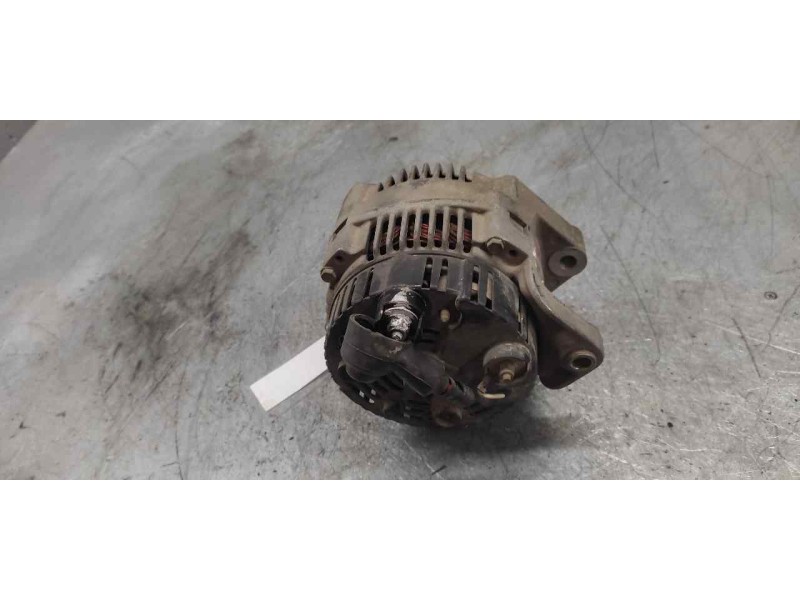 Recambio de alternador para volvo serie 440 1.9 td gle referencia OEM IAM 700424582 14V VALEO