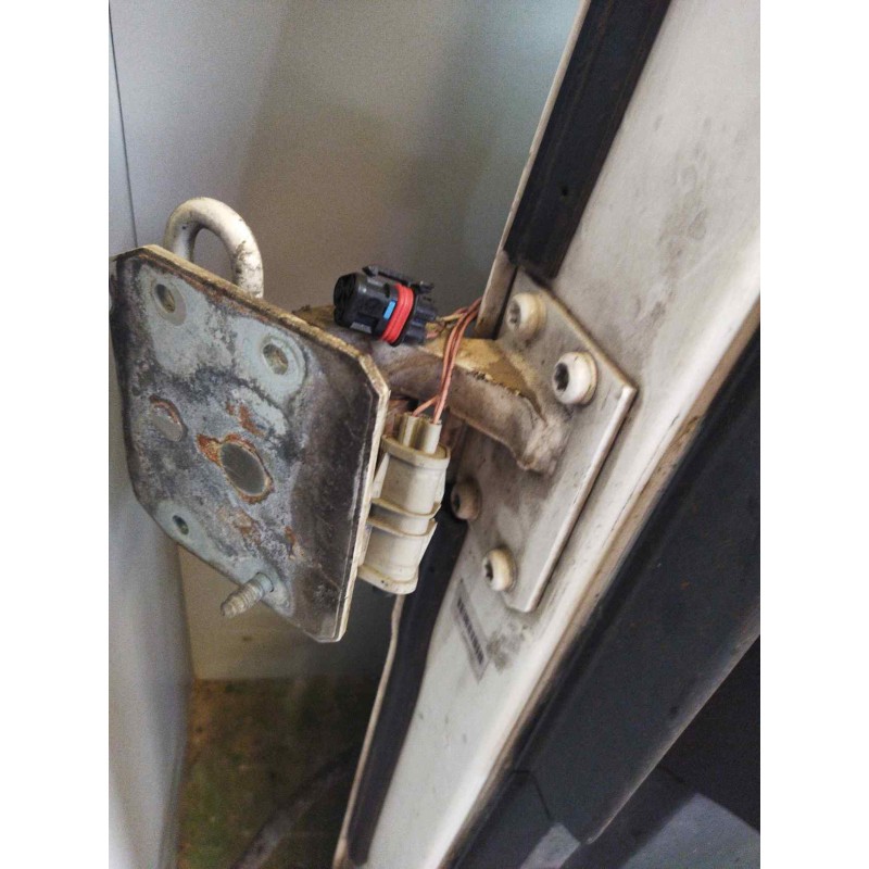 Recambio de puerta delantera derecha para man tg - a 18.xxx fg / bb   (e3/e4) xl referencia OEM IAM   