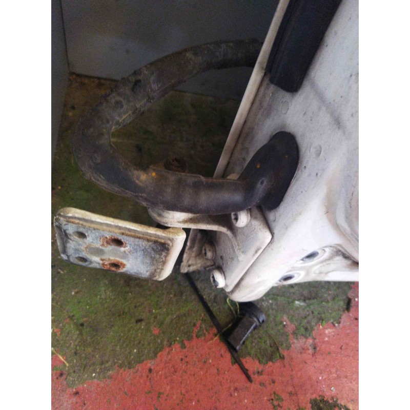 Recambio de puerta delantera derecha para man tg - a 18.xxx fg / bb   (e3/e4) xl referencia OEM IAM   