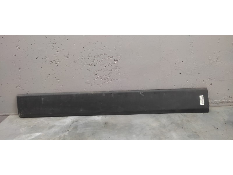 Recambio de molduras traseras para opel movano b kasten/combi ka l1h1 2,8t referencia OEM IAM   