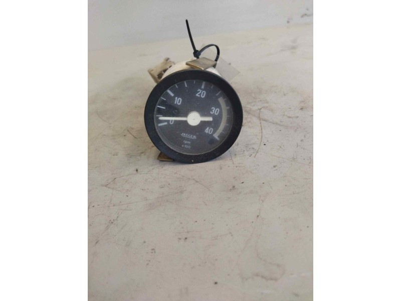 Recambio de cuadro instrumentos para nissan l - 50.095 referencia OEM IAM   CUENTA REVOLUCIONES