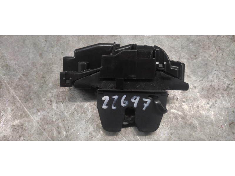 Recambio de cerradura maletero / porton para peugeot 308 sport referencia OEM IAM 9671153680 3 PINS 