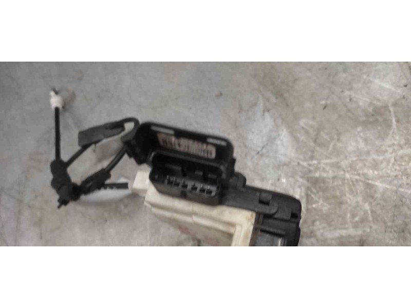 Recambio de cerradura puerta delantera derecha para peugeot 308 sport referencia OEM IAM 567147 6 PINS 