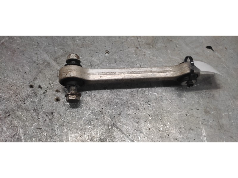 Recambio de bieleta barra estabilizadora delantera para audi a4 ber. (b8) básico referencia OEM IAM   