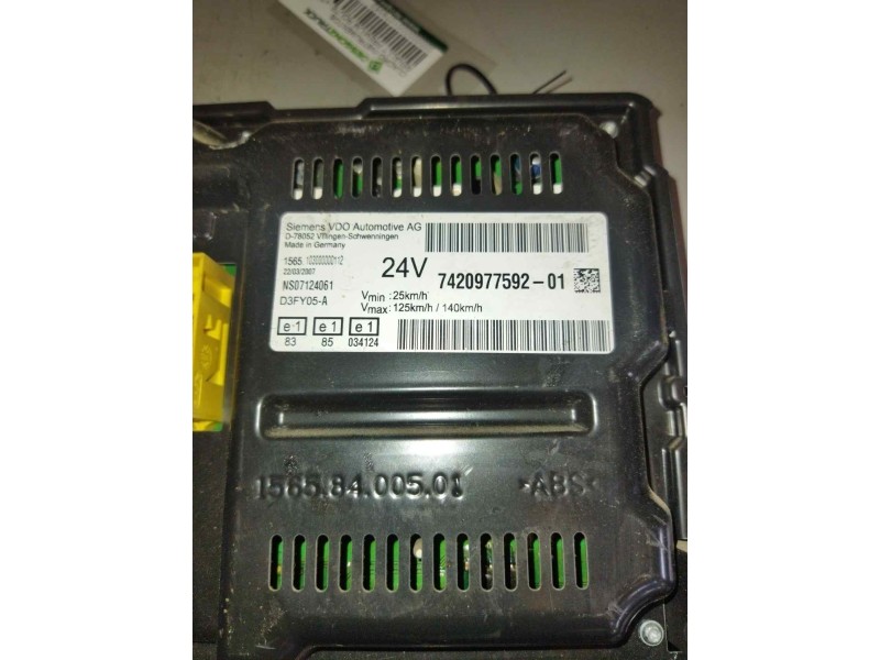 Recambio de cuadro instrumentos para renault premium route 2006 10.8 diesel referencia OEM IAM 7420977592 7422185288 