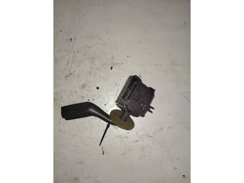 Recambio de mando limpia para renault premium route 2006 10.8 diesel referencia OEM IAM 7421535700 501058589991 