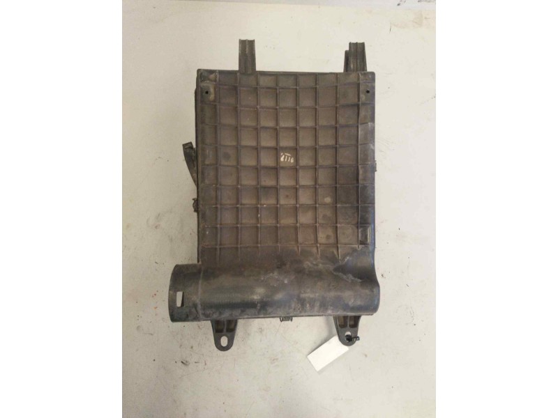 Recambio de filtro aire para renault mascott 3.0 diesel referencia OEM IAM 5010317945 5010317658 