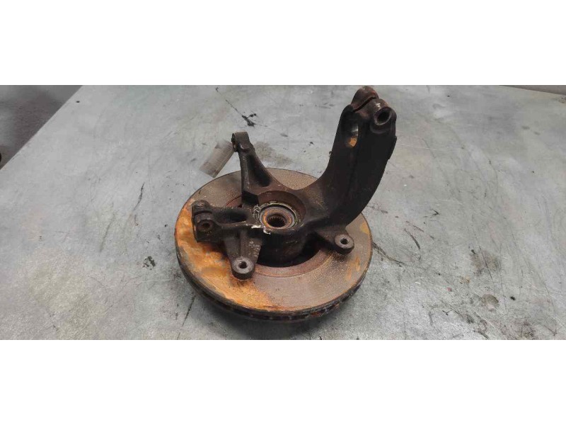 Recambio de mangueta delantera izquierda para renault megane ii classic berlina confort authentique referencia OEM IAM   