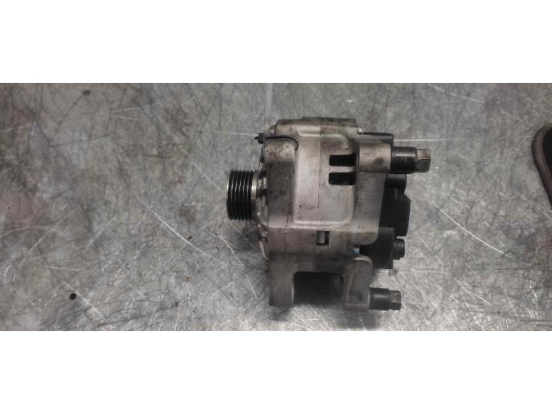 Recambio de alternador para peugeot 207 x-line referencia OEM IAM 0986049560  