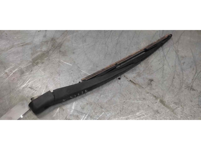 Recambio de brazo limpia trasero para peugeot 207 x-line referencia OEM IAM   