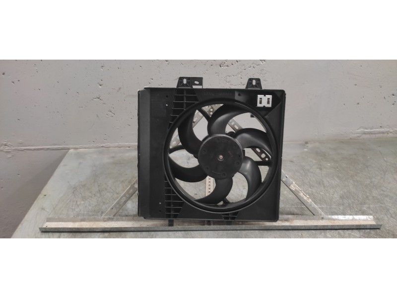 Recambio de electroventilador para peugeot 207 x-line referencia OEM IAM 9653804080 2 PINS 