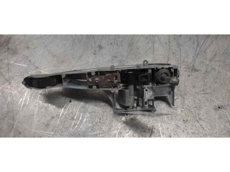 Recambio de maneta exterior delantera izquierda para peugeot 207 x-line referencia OEM IAM 9680168680  