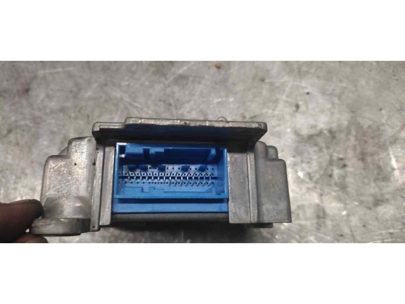 Recambio de centralita airbag para opel astra g berlina club referencia OEM IAM 09174004  