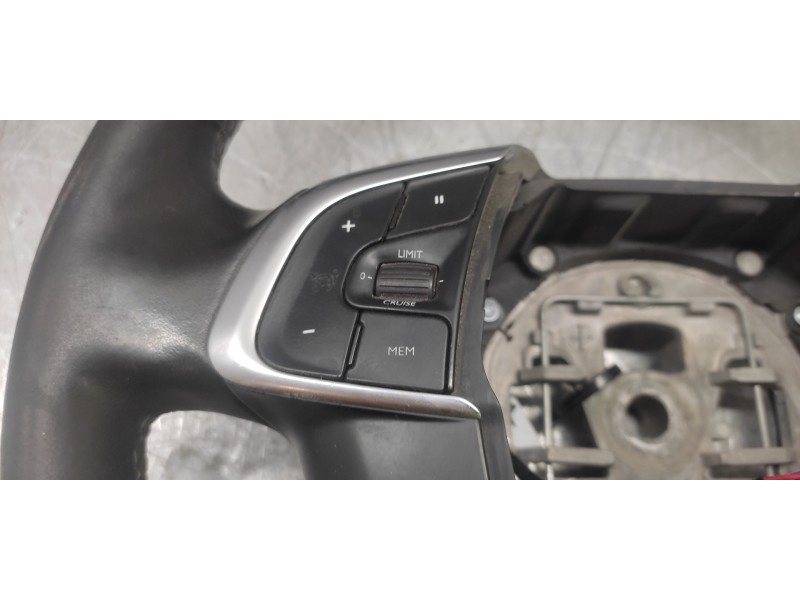 Recambio de volante para citroen c4 lim. business referencia OEM IAM 98039712ZD  