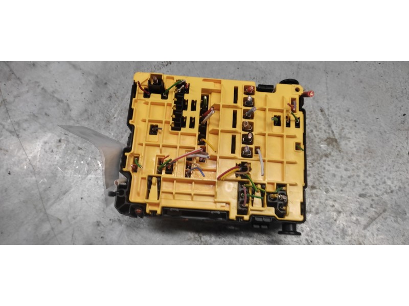 Recambio de caja reles / fusibles para peugeot 308 active referencia OEM IAM 9804848580  