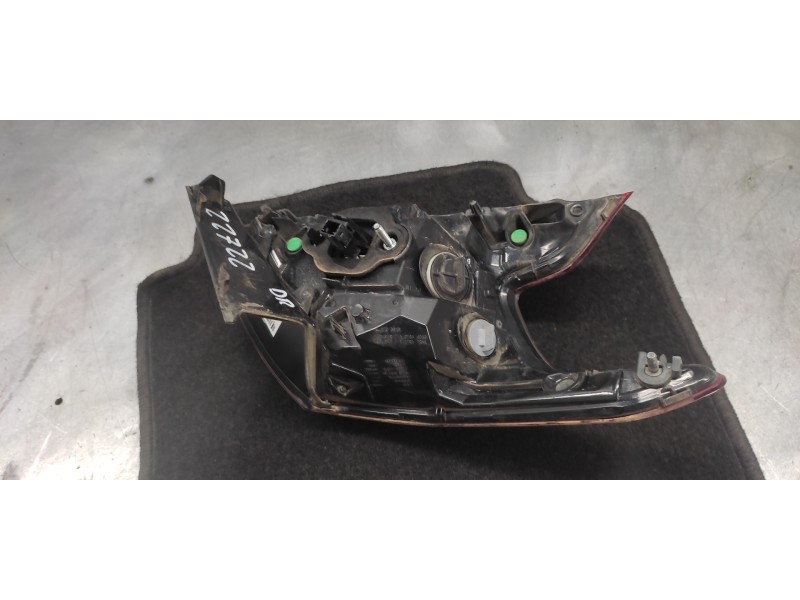Recambio de piloto trasero derecho para peugeot 308 active referencia OEM IAM   6 PINS