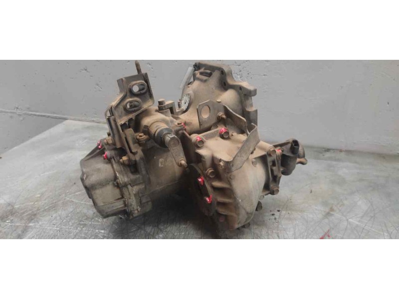 Recambio de caja cambios para chrysler voyager (gs) 2.5 td se grand voyager referencia OEM IAM 4670759  