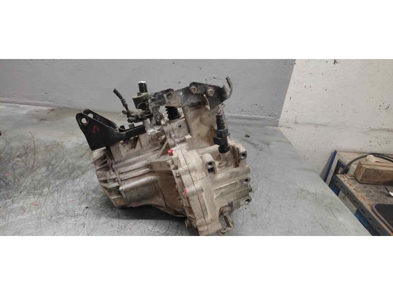 Recambio de caja cambios para hyundai matrix (fc) 1.5 crdi gls referencia OEM IAM J31973  