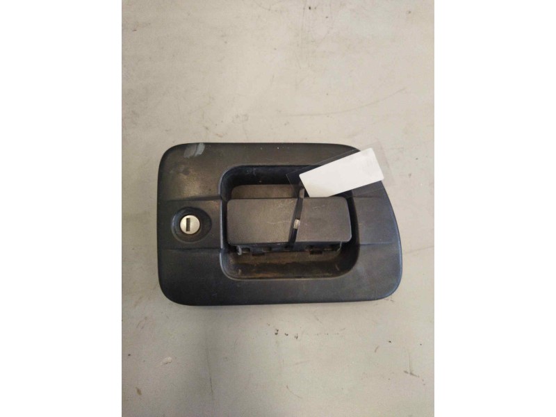 Recambio de maneta exterior delantera izquierda para iveco eurocargo 05.03  5.9 diesel referencia OEM IAM   