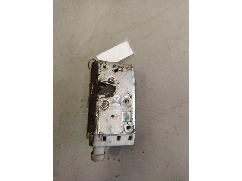 Recambio de cerradura puerta delantera derecha para iveco eurocargo 05.03  5.9 diesel referencia OEM IAM 98416346  