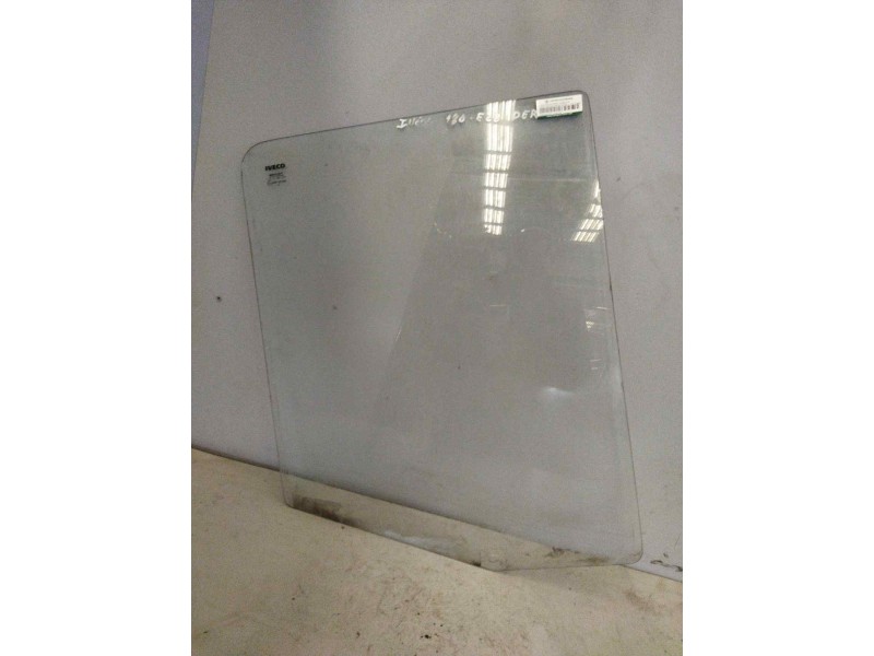 Recambio de luna delantera derecha para iveco eurocargo 05.03  5.9 diesel referencia OEM IAM   