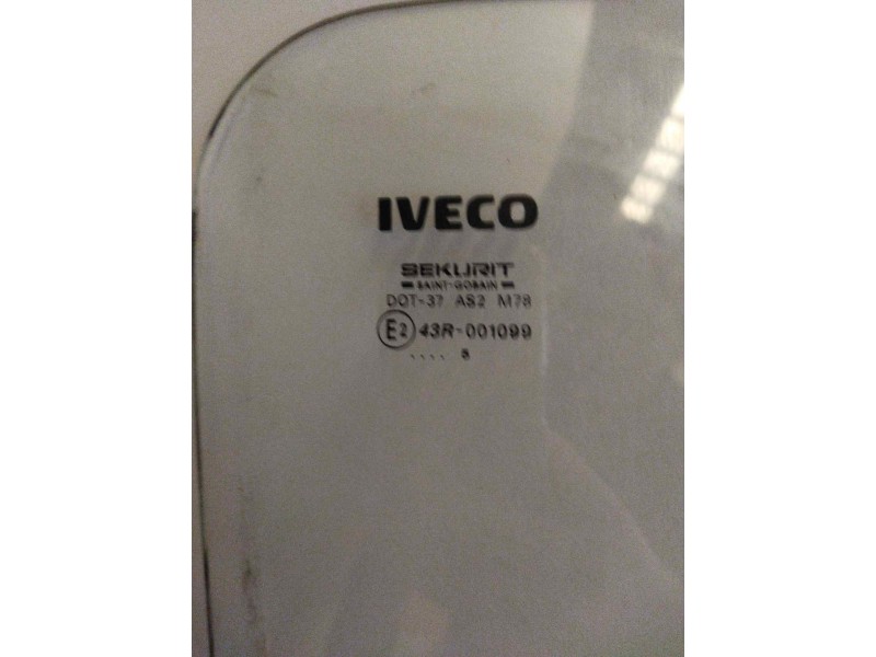 Recambio de luna delantera derecha para iveco eurocargo 05.03  5.9 diesel referencia OEM IAM   