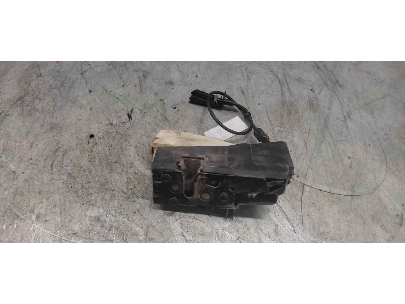 Recambio de cerradura puerta trasera derecha para ford galaxy (vy) ghia referencia OEM IAM 93BG220A20DD 6 PINS 