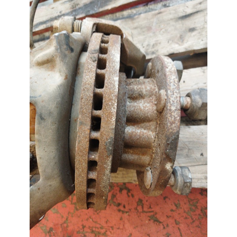 Recambio de buje delantero para isuzu npr npr 77 g referencia OEM IAM 8-97035-160-0 8-97017-193-0 8-97168-460-0