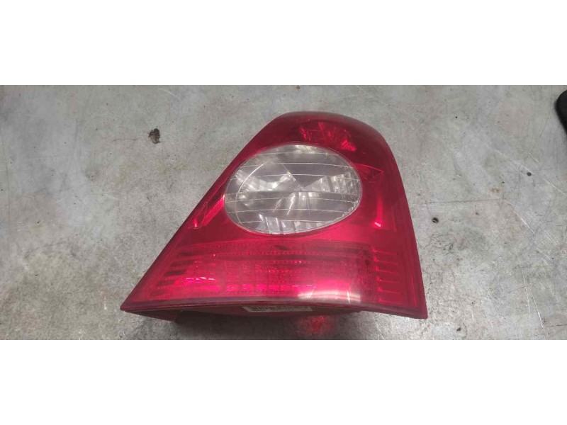 Recambio de piloto trasero derecho para renault clio ii fase ii (b/cb0) authentique referencia OEM IAM   