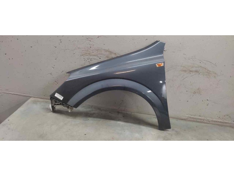 Recambio de aleta delantera izquierda para opel astra h ber. cosmo referencia OEM IAM   