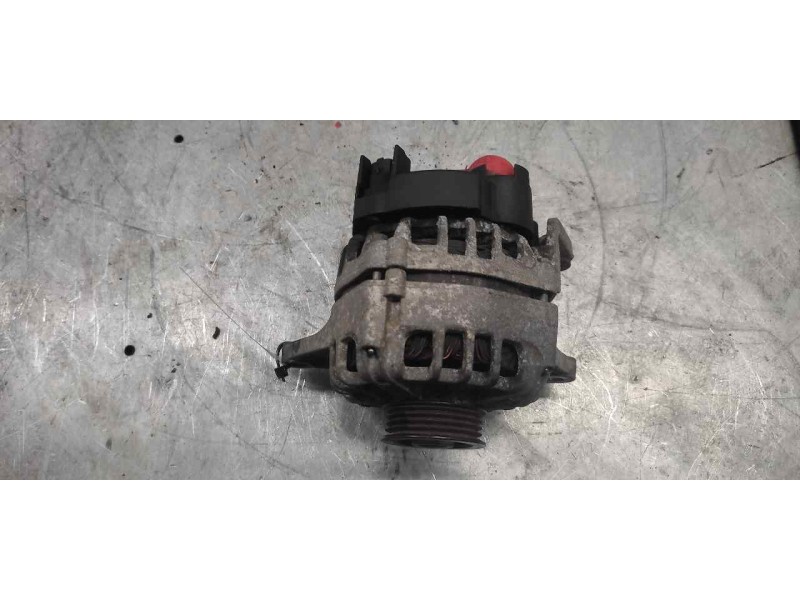 Recambio de alternador para nissan micra (k12e) acenta referencia OEM IAM 23100AX62A TG8S019 14V 80A VALEO