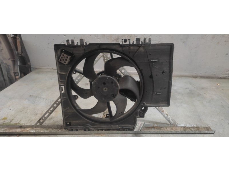 Recambio de electroventilador para nissan micra (k12e) acenta referencia OEM IAM 1831442016E  