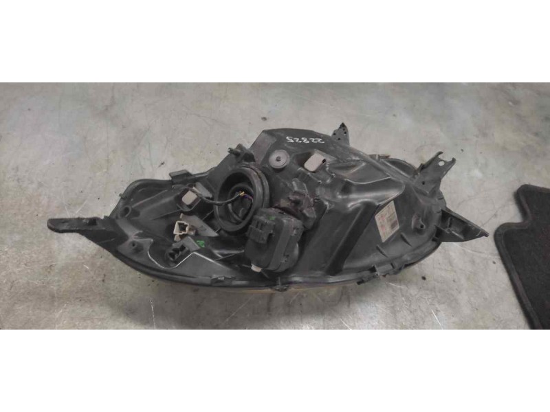 Recambio de faro derecho para nissan micra (k12e) acenta referencia OEM IAM 89007102  