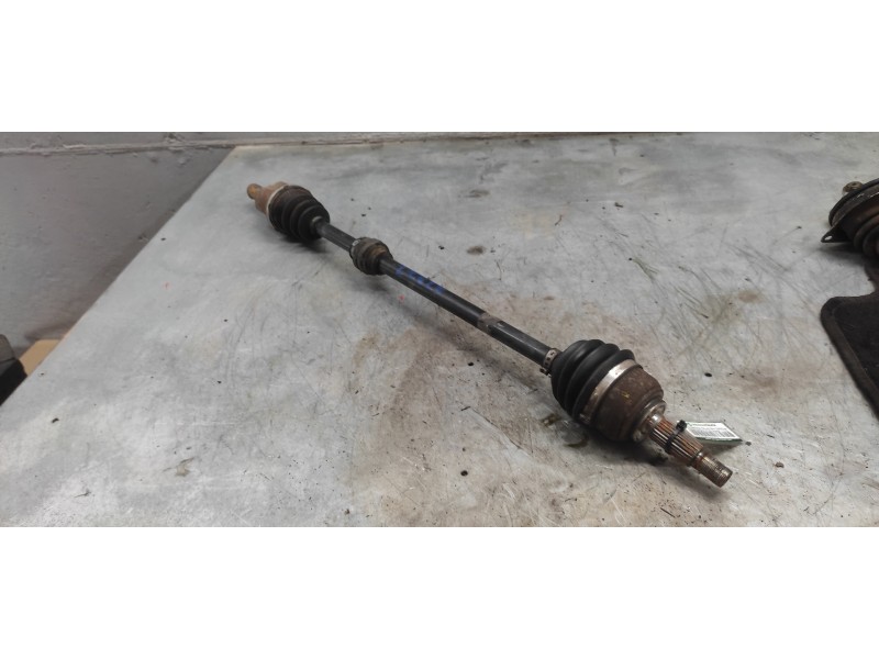 Recambio de transmision delantera derecha para nissan micra (k12e) acenta referencia OEM IAM   