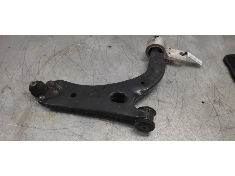 Recambio de brazo suspension inferior delantero derecho para ford fiesta (cbk) ambiente referencia OEM IAM   
