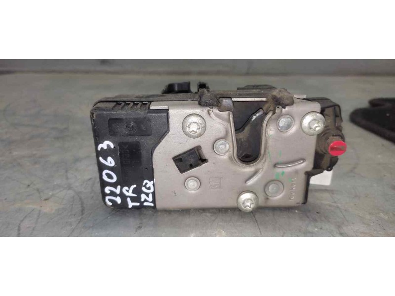 Recambio de cerradura puerta trasera izquierda para opel meriva cosmo referencia OEM IAM 13154793 3 PINS 