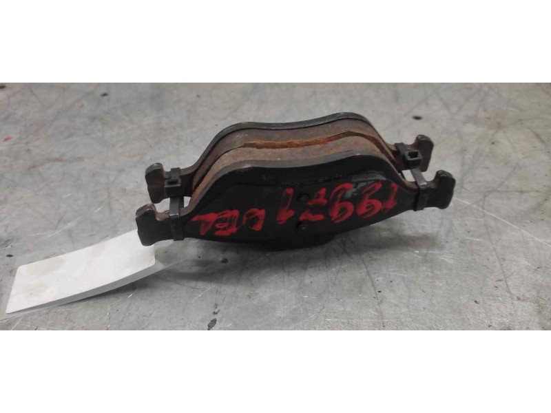 Recambio de pastillas de freno delanteras para ford fiesta (cbk) ambiente referencia OEM IAM 90R01112200  