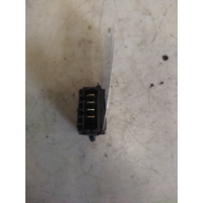 Recambio de interruptor para renault m 250.13,15,16)c,d,t midl. e2 6.2 diesel referencia OEM IAM 5010231532  