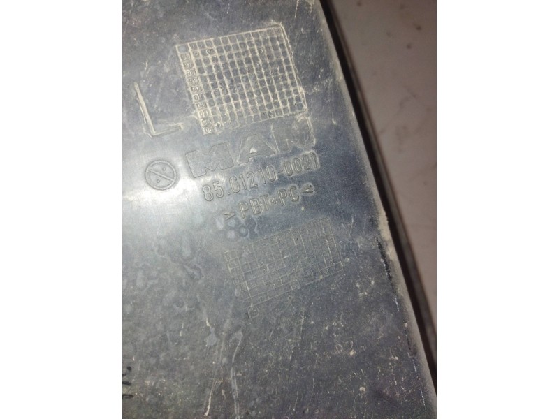 Recambio de peldaño izquierdo para man l 2000 evolution 6.9 diesel referencia OEM IAM 85612100031  