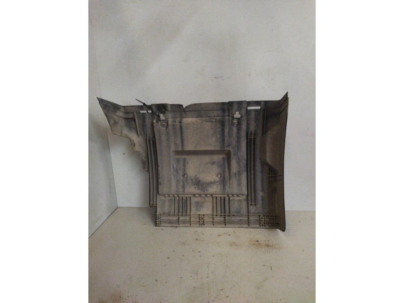 Recambio de guardabarros trasero derecho para renault magnum ab 2005 12.8 diesel referencia OEM IAM 7421094394  