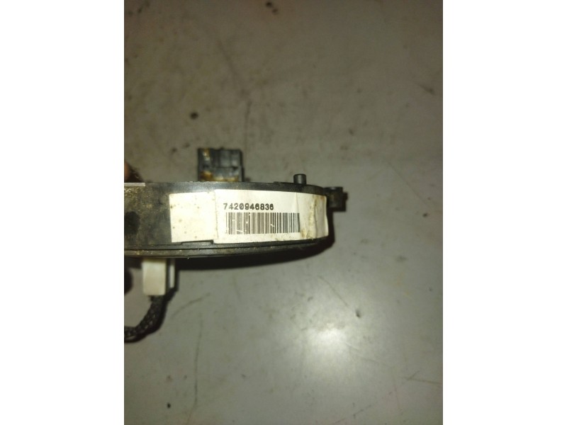 Recambio de anillo airbag para renault magnum ab 2005 12.8 diesel referencia OEM IAM 7420946836  