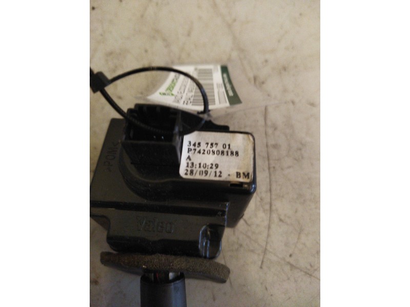 Recambio de mando velocidad de crucero para renault magnum ab 2005 12.8 diesel referencia OEM IAM 7420808188  