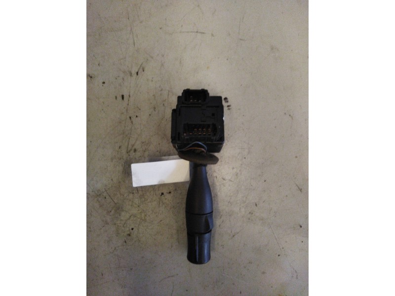 Recambio de mando intermitentes para renault magnum ab 2005 12.8 diesel referencia OEM IAM 5010589561  